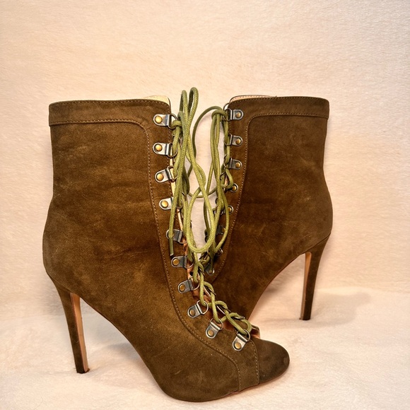 Olive Green Lace-Up Peep Toe Ankle Boots - Picture 1 of 3
